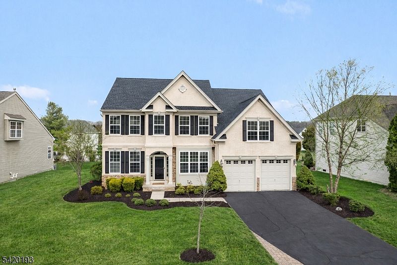 1st image of 24 Crestview Dr