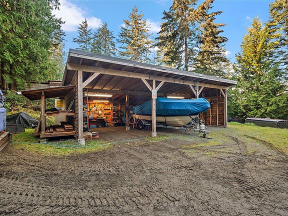 2nd image of 608 Tumbo Channel Rd