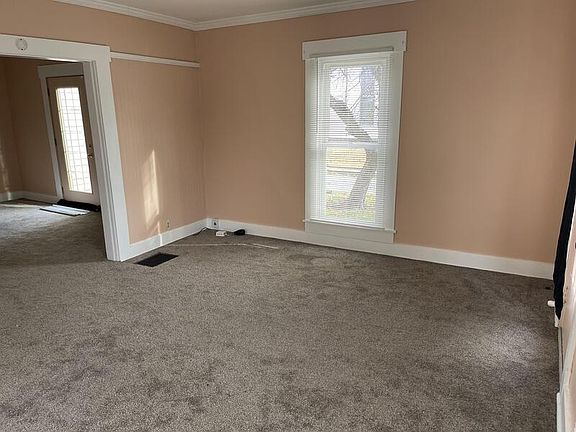 5th image of 706 E Market St