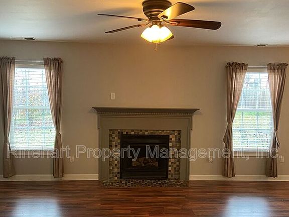 2nd image of 1694 Baylor Dr