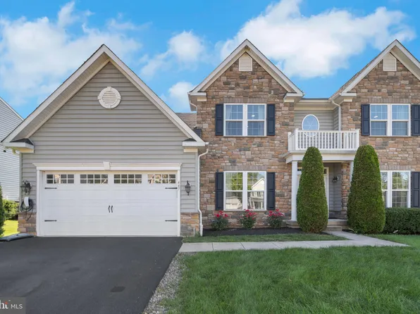 447 Maregan Dr, Sellersville, PA 18960