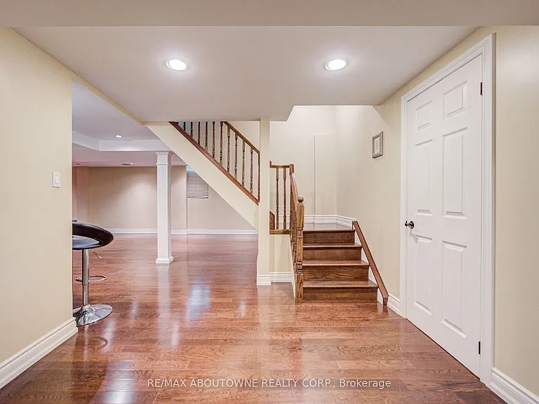 1273 Blackthorn Pl — Photo 31