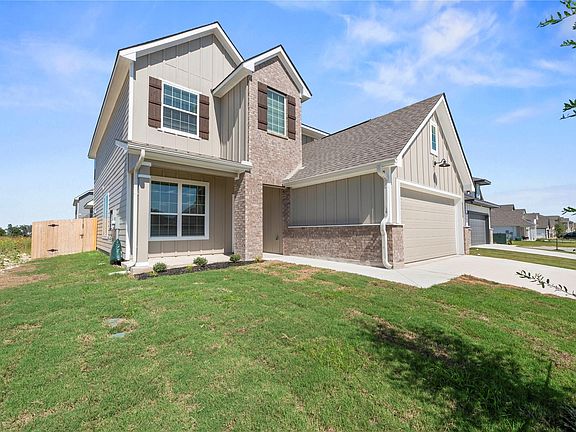 2nd image of 504 Sleep Hollow Dr