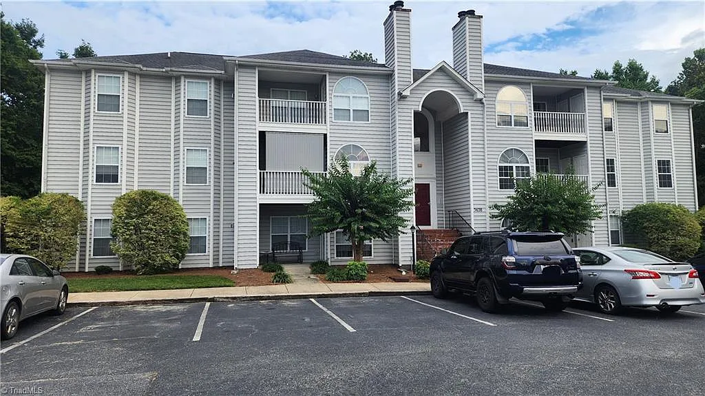 2 bed, 1200 sqft, $1,530 — Photo 1
