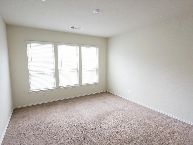 216 N Lynx Trl — Photo 19