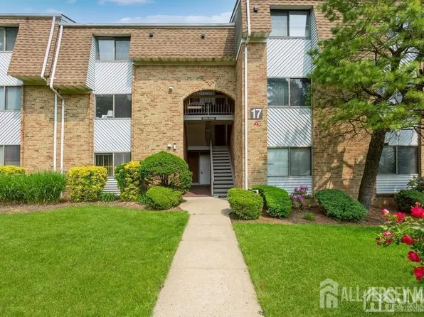 1702 Edison Glen Ter, Edison, NJ 08837