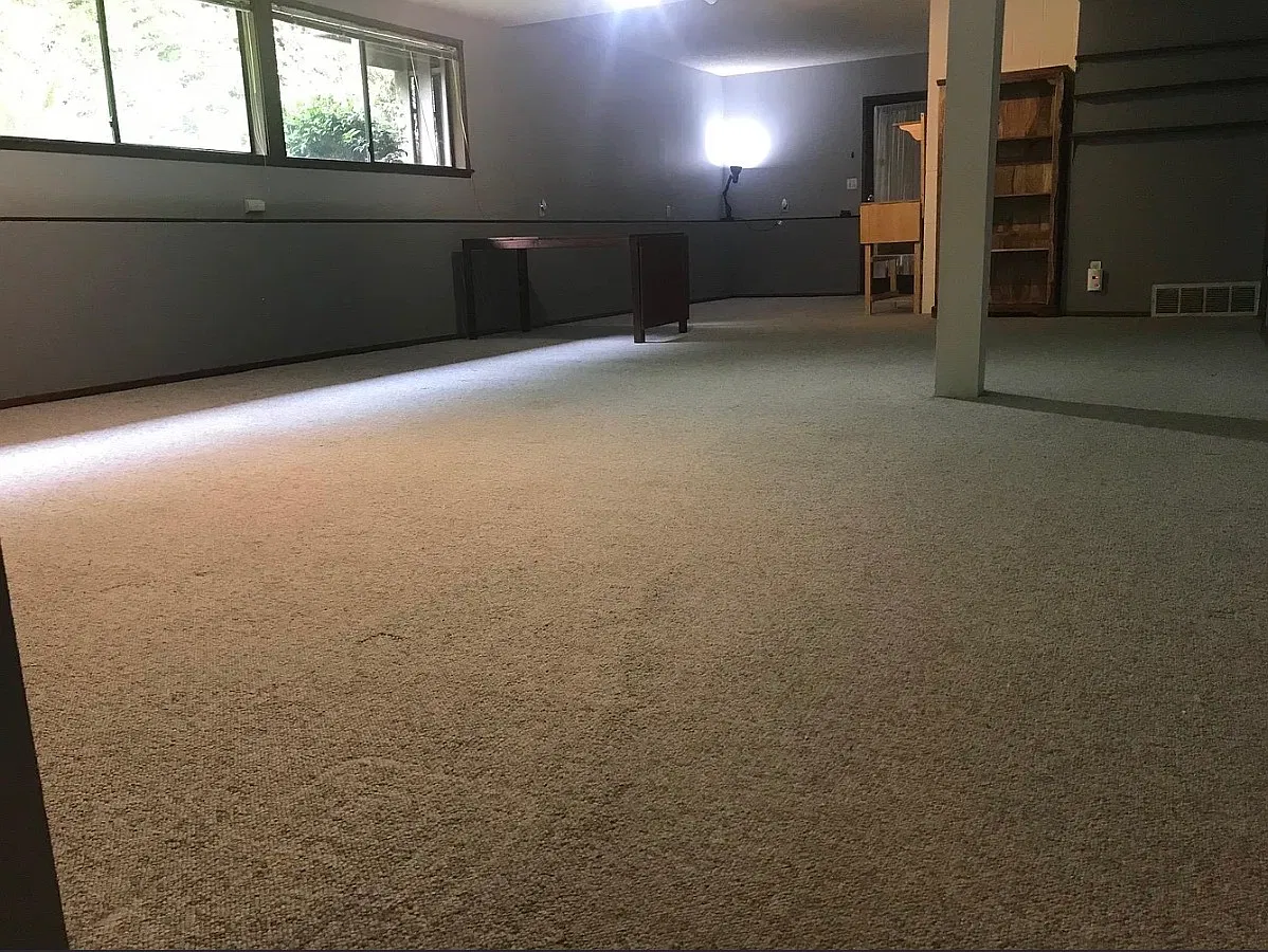 3 bed, 1.5 bath, 850 sqft, $3,500 — Photo 1