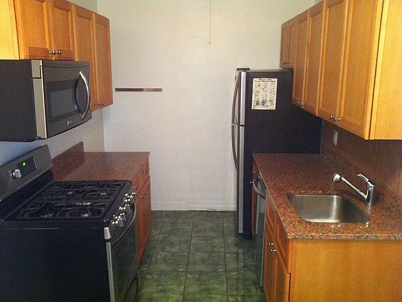 2nd image of 37-15 27th St #C2