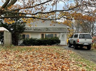 930 Oregon Ave, Erie, PA 16505