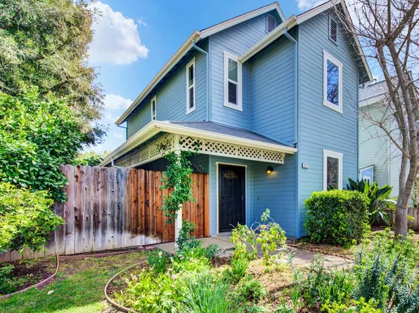 217 Creekside Way, Winters, CA 95694