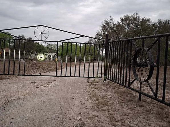 2576 Highway 59 W, Beeville, TX 78102