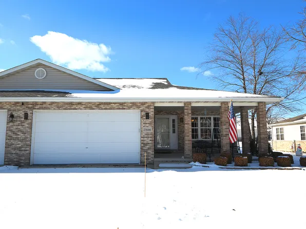 25646 S Red Stable Ln, Channahon, IL 60410