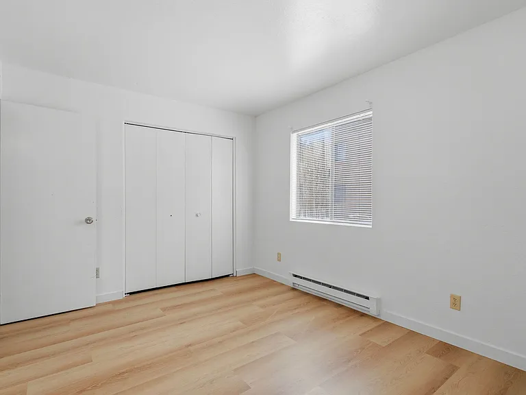 Glenn Dorado — Photo 11