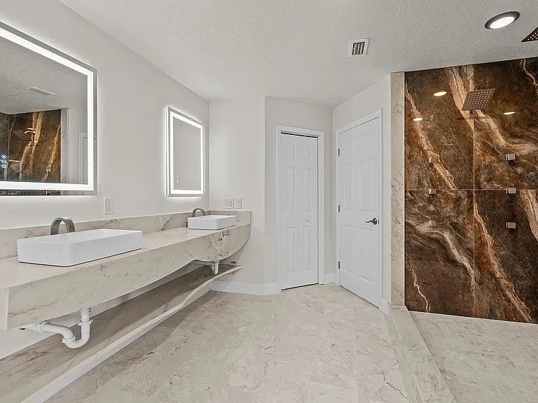 202 Gerona Rd — Photo 8