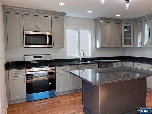 2nd image of 374 A Semel Avenue