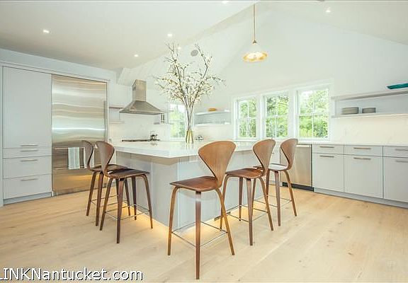 4th image of 8 Masaquet Ave