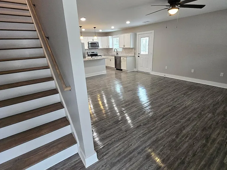 1112 Race St — Photo 11
