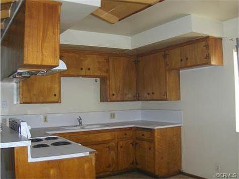 4th image of 1820 Vine St APT F