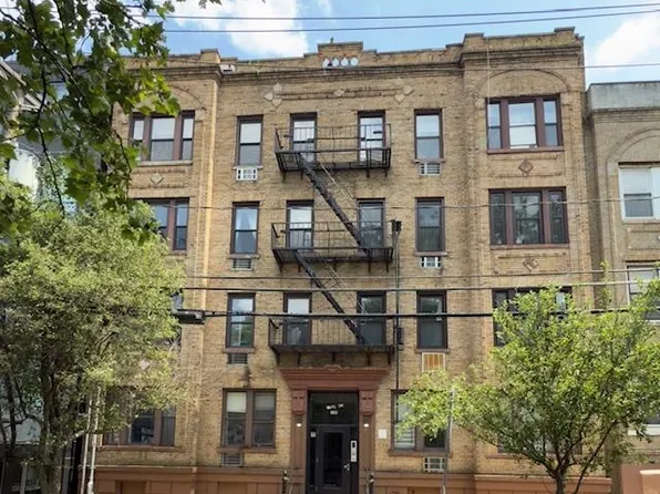 108 Waldo Ave APT 4A, Jersey City, NJ 07306