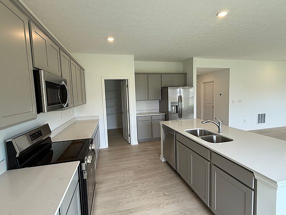 5th image of 5705 Jennway Ct