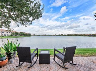 9585 Town Parc Cir N, Parkland, FL 33076