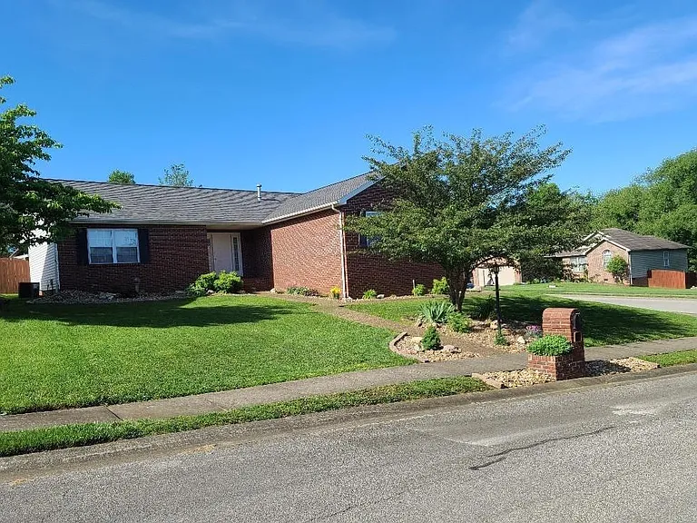 2301 Silver Crest Ct — Photo 1