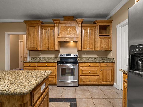 5th image of 229 Quail Hill Dr
