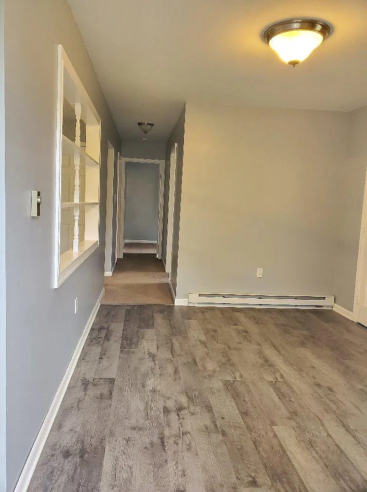 2 bed, 1000 sqft, $1,200 — Photo 4
