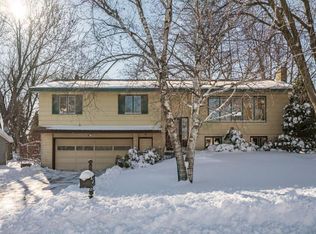 7365 Paul Rd, Woodbury, MN 55125