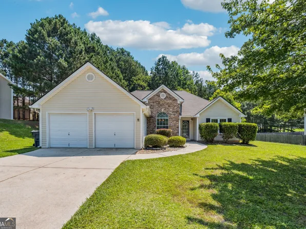 2410 Napa Valley Dr, Villa Rica, GA 30180