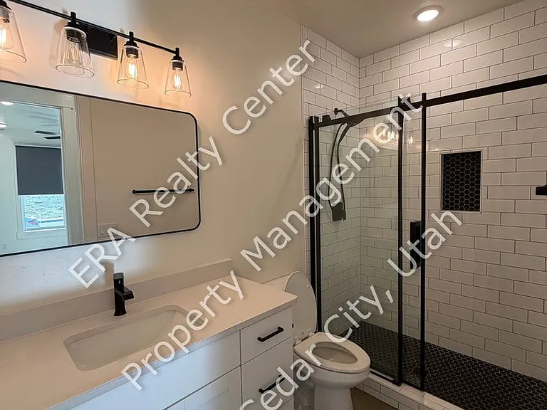 2180 S Bluff Dr — Photo 5