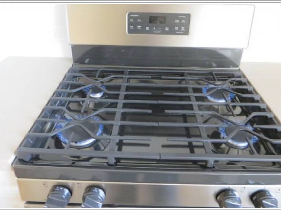 Gas stove