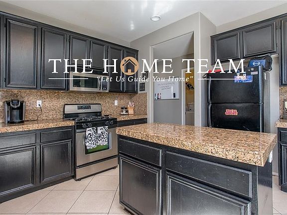 Kitchen #Victorville $305,000