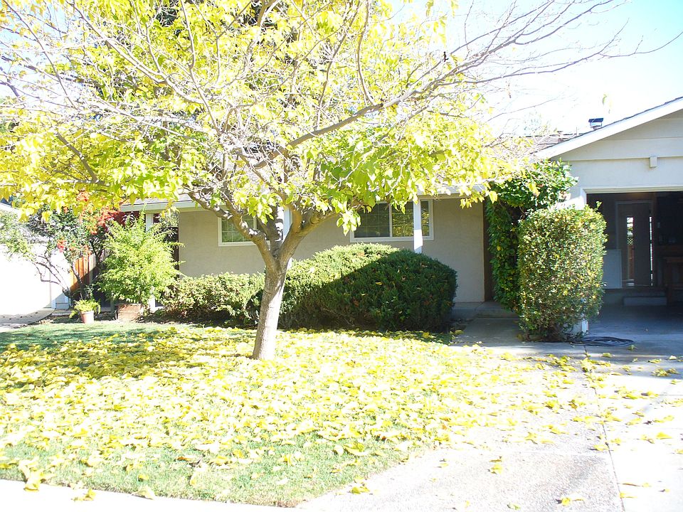 1st image of 626 Louise Ct