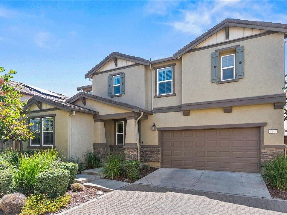 1st image of 14 Cliff Breeze Pl