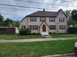 2335 Allison Rd, University Heights, OH 44118