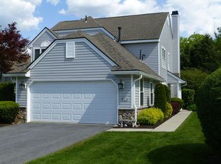 220 Hawthorne Ct N, Wyomissing, PA