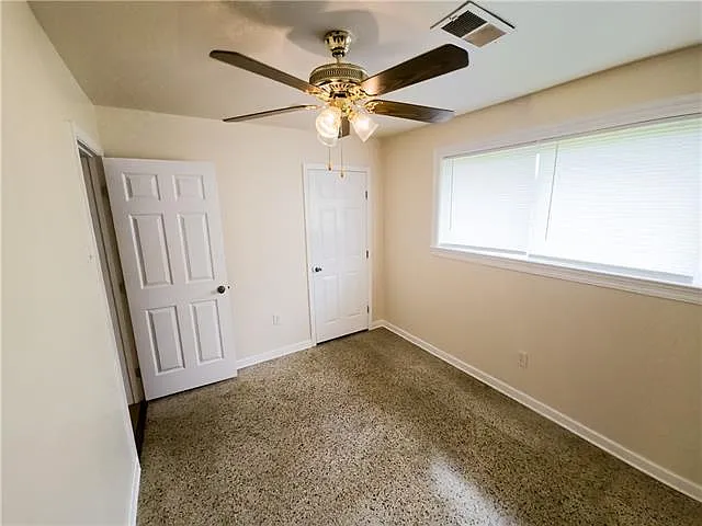 4819 Francis Dr — Photo 12