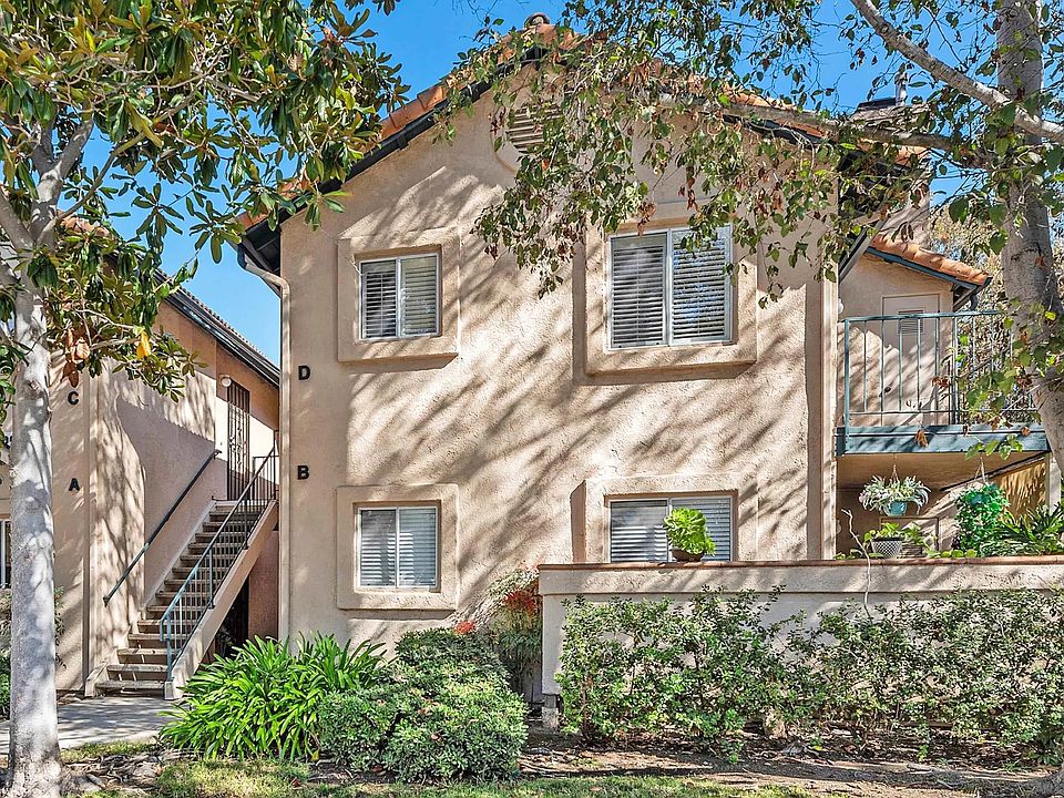 1st image of 11325 Avenida De Los Lobos