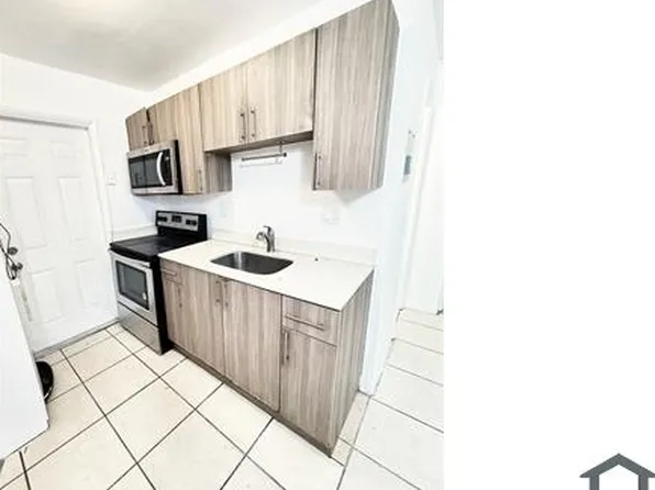 1709 NW 7th Ct, Fort Lauderdale, FL 33311