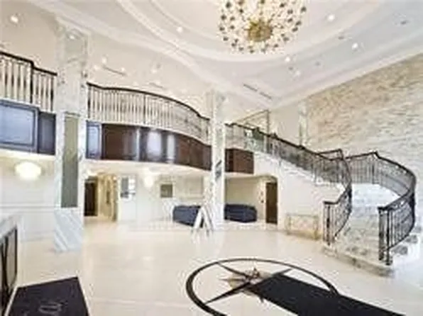 99 S Town Centre Blvd, Markham, ON