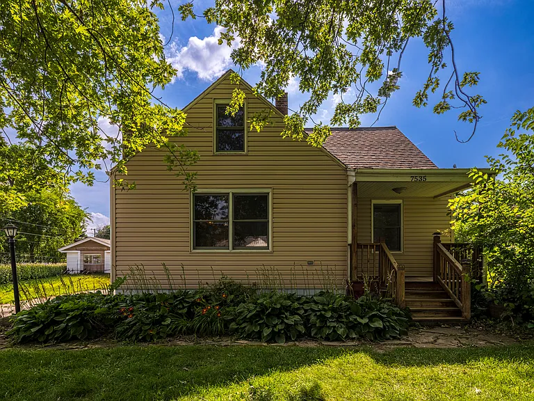 7535 Independence St — Photo 1