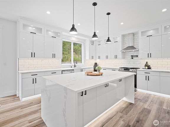 4th image of 2150 Riverstone Loop