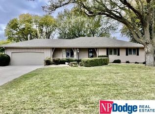 12606 Cryer Ave, Omaha, NE 68144