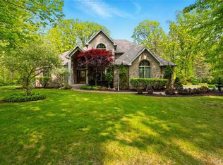 4800 Timberline Dr, North Street, MI 48049