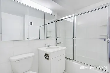 Rented by (Legacy) Elegran