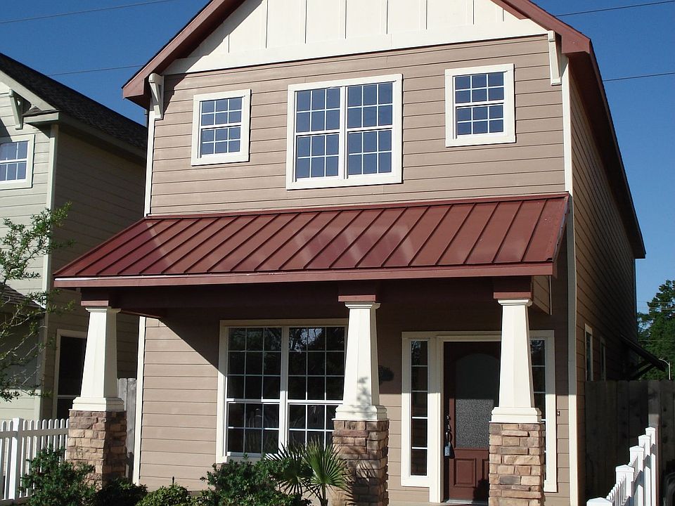 Cute curb appeal!