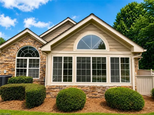 2242 Eagle Nesting Ln, Greensboro, NC 27407