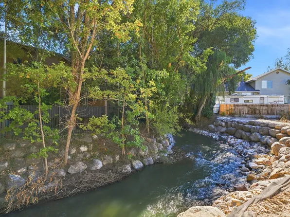 657 E Spruce Glen Rd, Salt Lake City, UT 84107