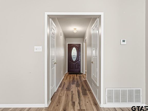 4th image of 16865 Plumridge Cir